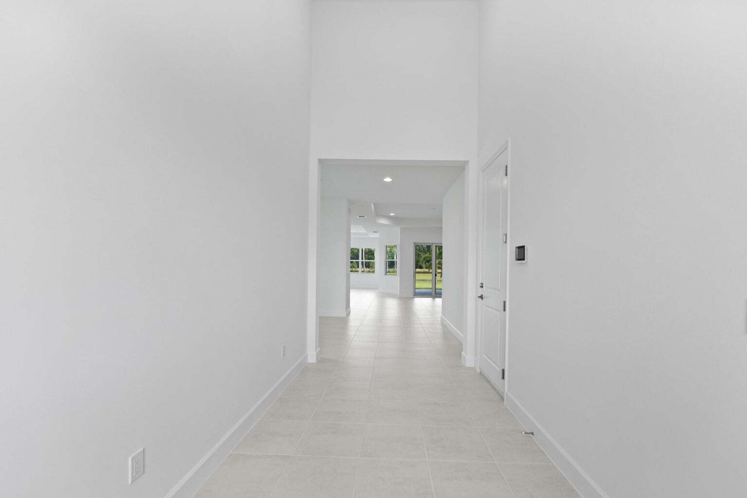 Building Photo - 15144 Wildwood Cir