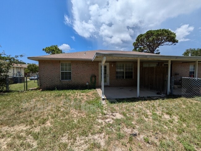 Building Photo - 3359 Greenbriar Circle