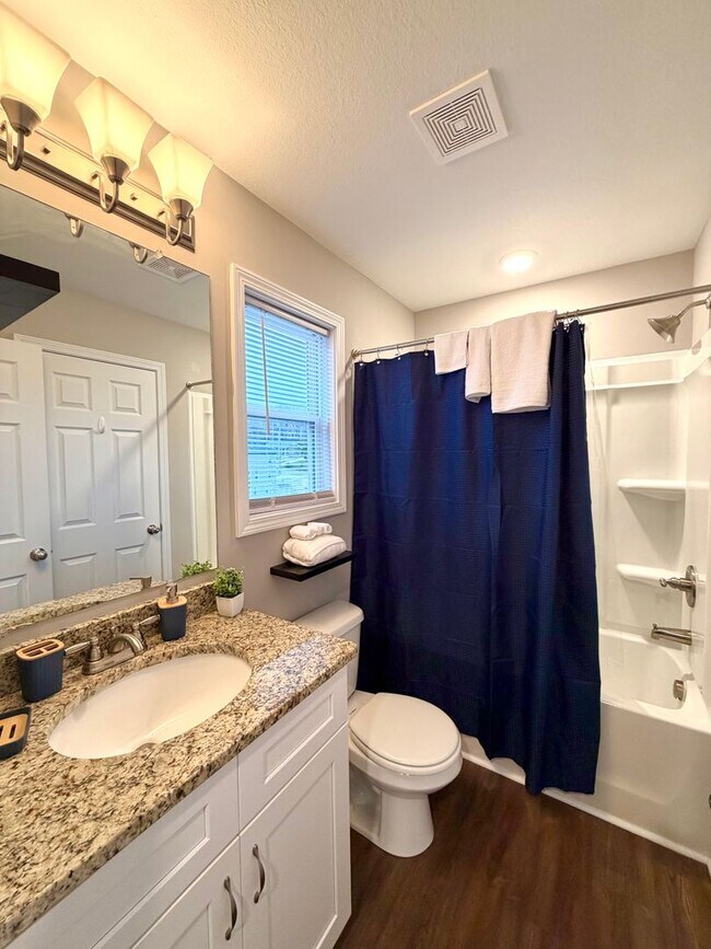 Building Photo - 925 Woody Hills Dr - Furnished Rental