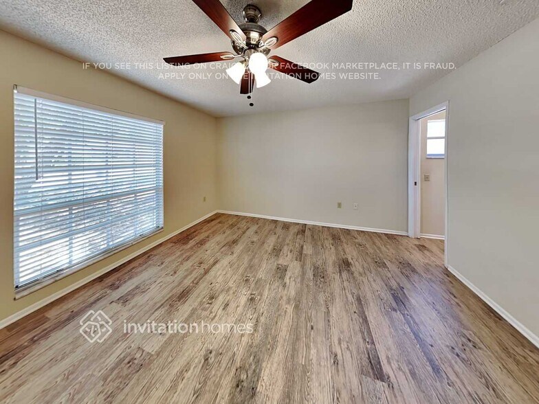 Building Photo - 8721 Schrader Blvd