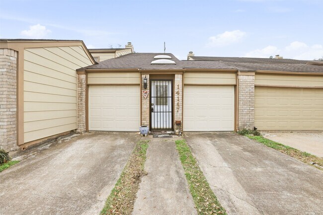 Building Photo - 14117 Briarsage Ct