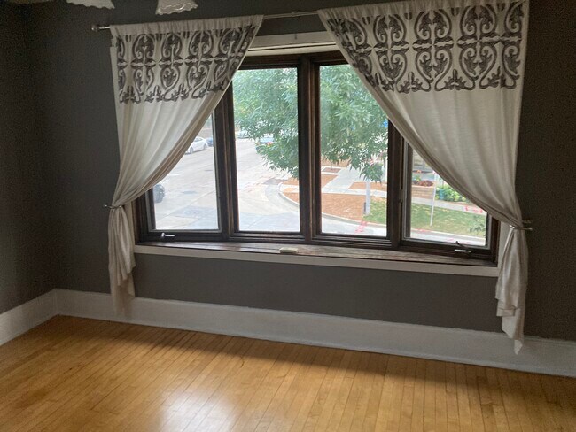 Building Photo - 1503 N Jefferson St