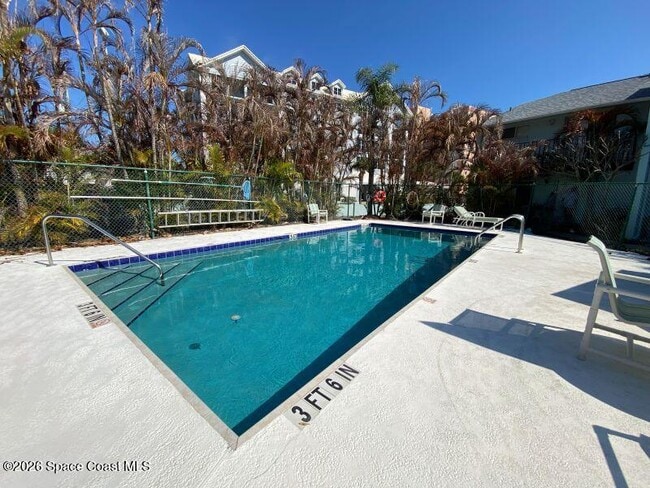 Building Photo - 403 Hayes Ave