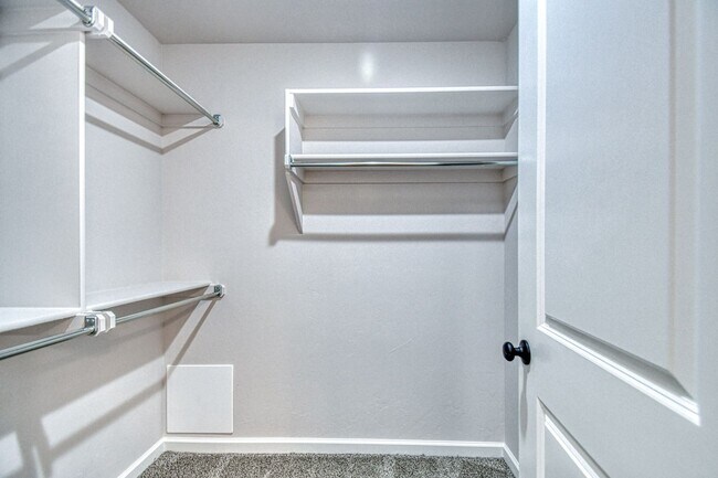 Building Photo - 932 Varenna Ct