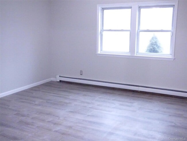 Building Photo - 2944 New York 17k Unit B