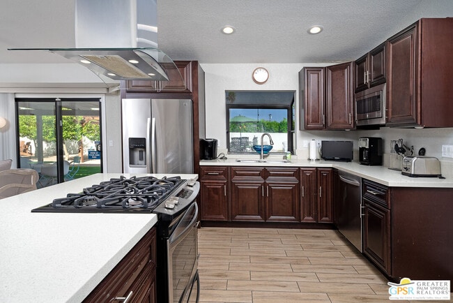 Building Photo - 2342 N San Gorgonio Rd