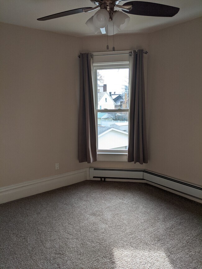 Building Photo - 328 Bessemer Ave