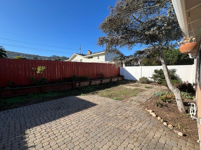 Building Photo - 349 Mar Vista Dr