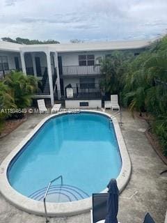 Building Photo - 465 S Royal Poinciana Blvd