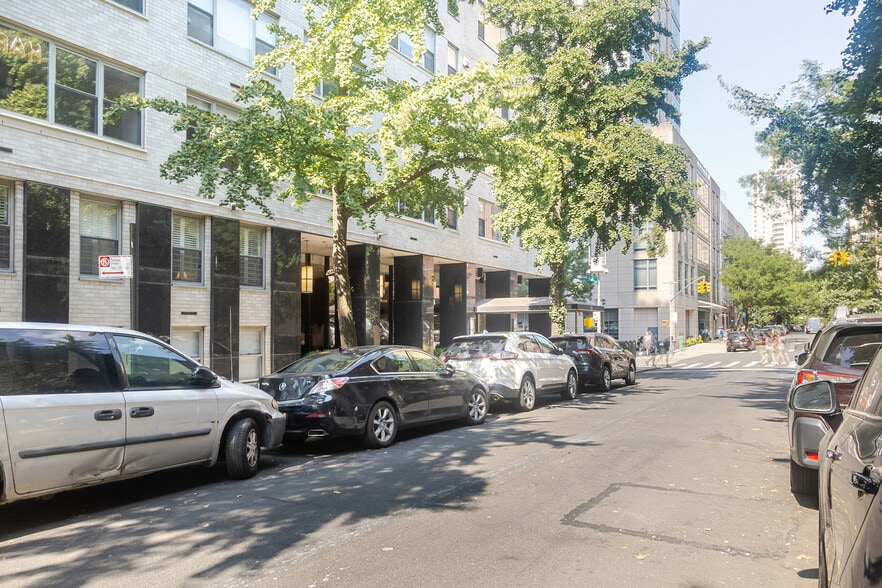 Building Photo - 501 1/2 East 83rd Street-SI FL1-ID1922