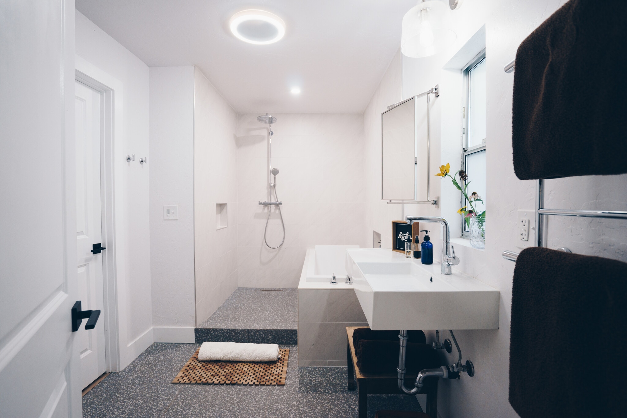 Building Photo - 2633 Crystal Springs Rd