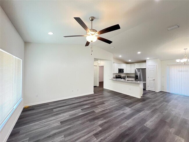 Building Photo - 297 Malauka Loop