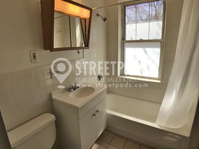 Building Photo - 1 bedroom in Somerville MA 02143