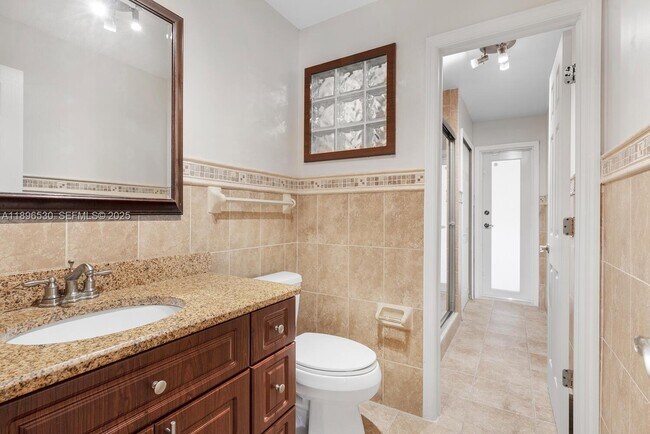 Building Photo - 14020 SW 38th St