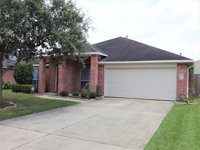 Primary Photo - 420 Magnolia Estates Dr