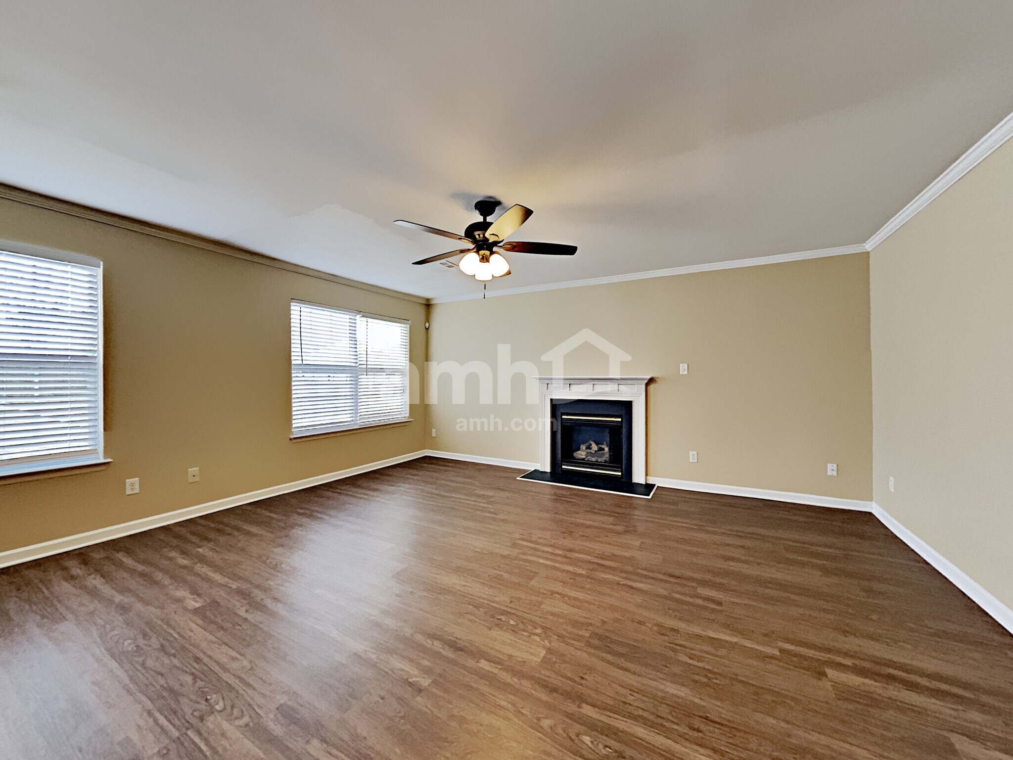 Building Photo - 2119 Ponty Pool Dr