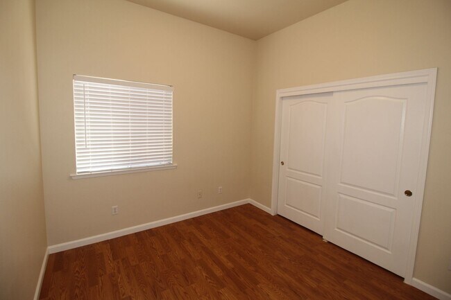Building Photo - 2747 Browning Ave
