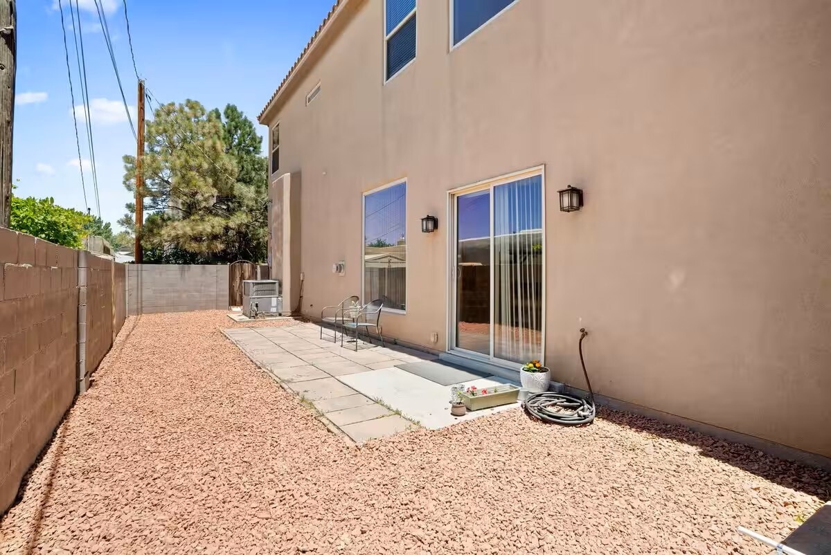 Building Photo - 2409 Rice Ave NW