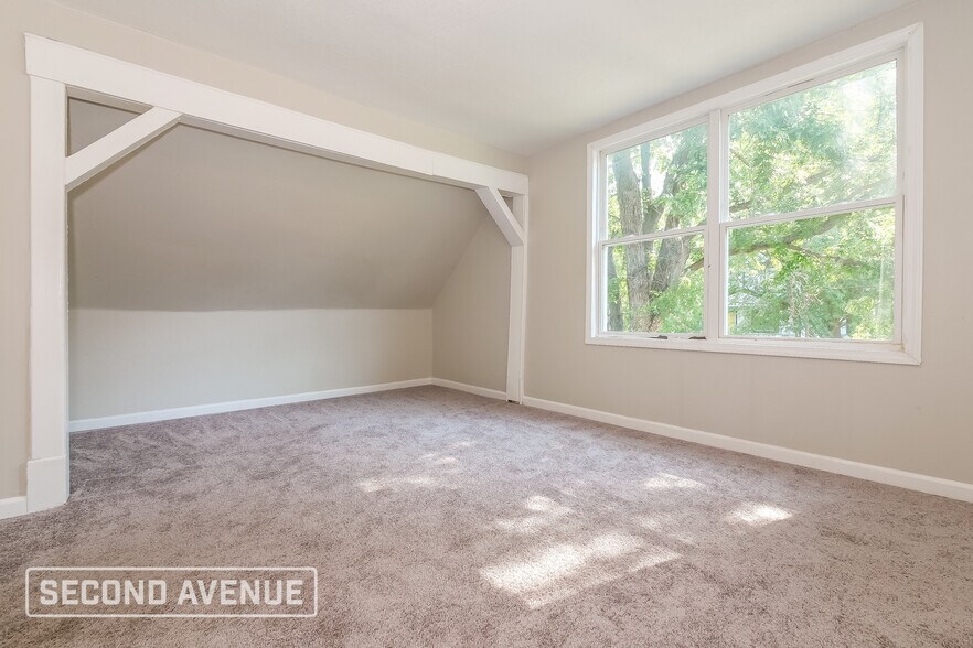 Building Photo - 2612 Bales Ave
