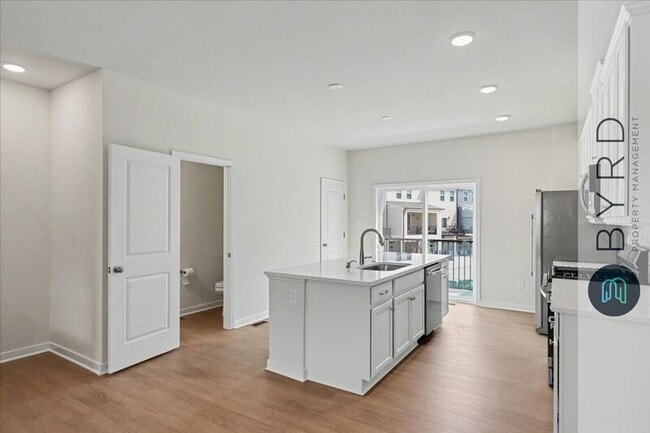 Building Photo - 231 Golden Haze Aly