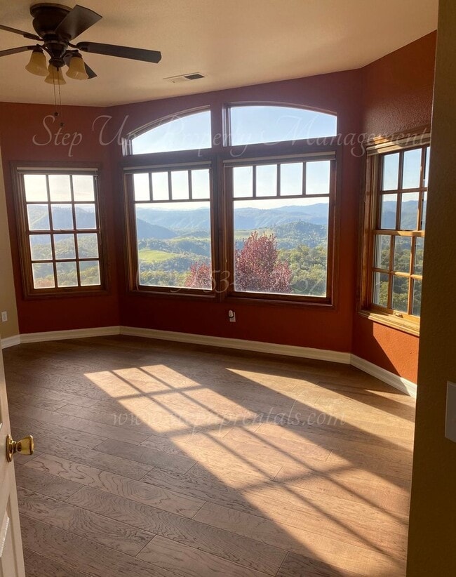 Building Photo - Elegant Mountain-View Home with Solar, Wel...