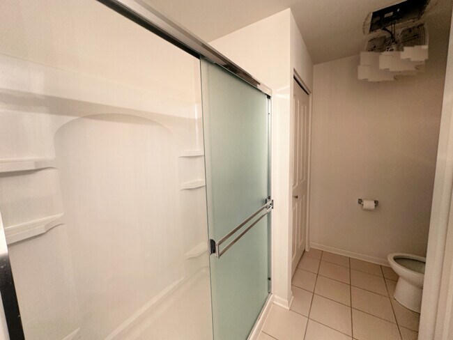 Building Photo - 652 Anchorage Ct
