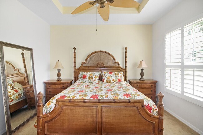 Building Photo - Triano Seasonal Condo for Rent