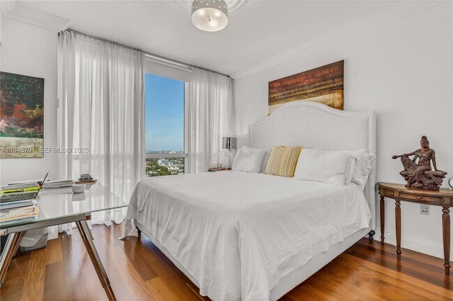 Building Photo - 400 Alton Rd