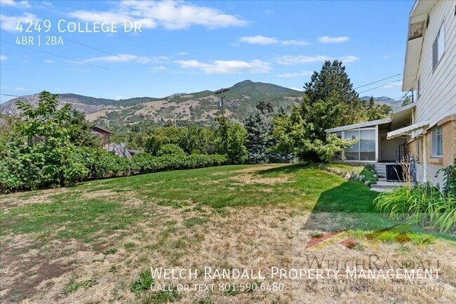 Building Photo - 4249 College Dr