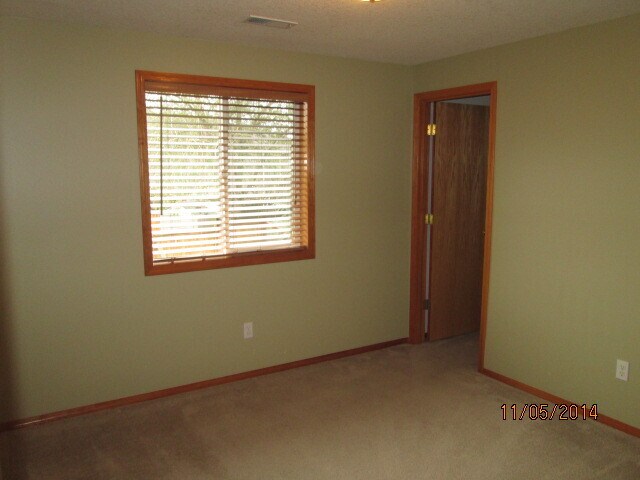 Building Photo - 3310 NE 164th Ct