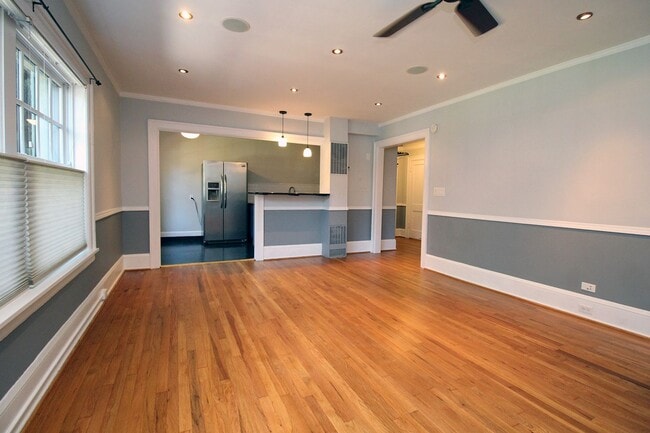 Building Photo - 507 NW 22nd Ave