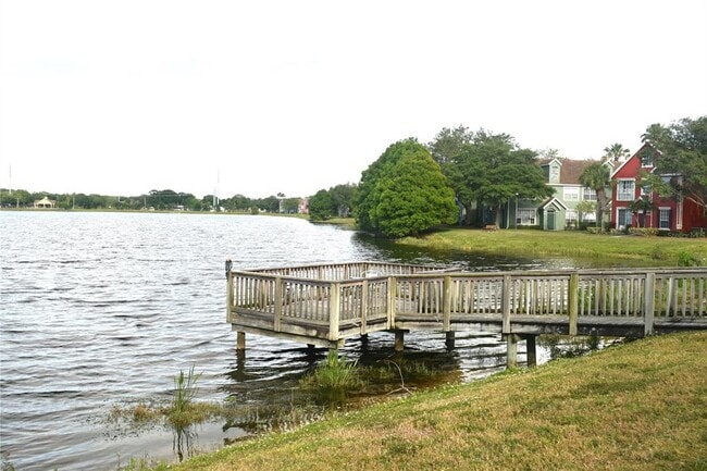 Building Photo - 9078 Lake Chase Island Way