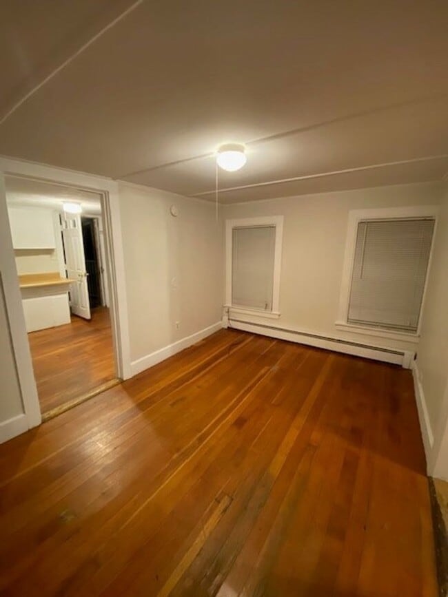 Building Photo - 1BR/1BA Available Now!!