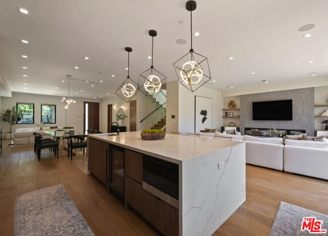 Building Photo - 4299 Elmer Ave