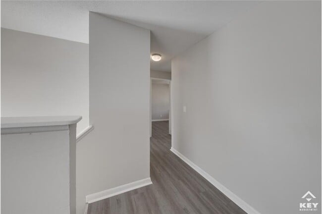 Building Photo - 2975 Salina Ct