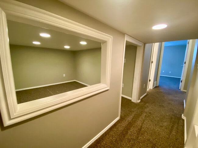 Building Photo - 1620 W 1500 S