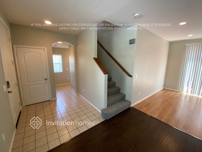 Building Photo - 3646 W Luther Ln