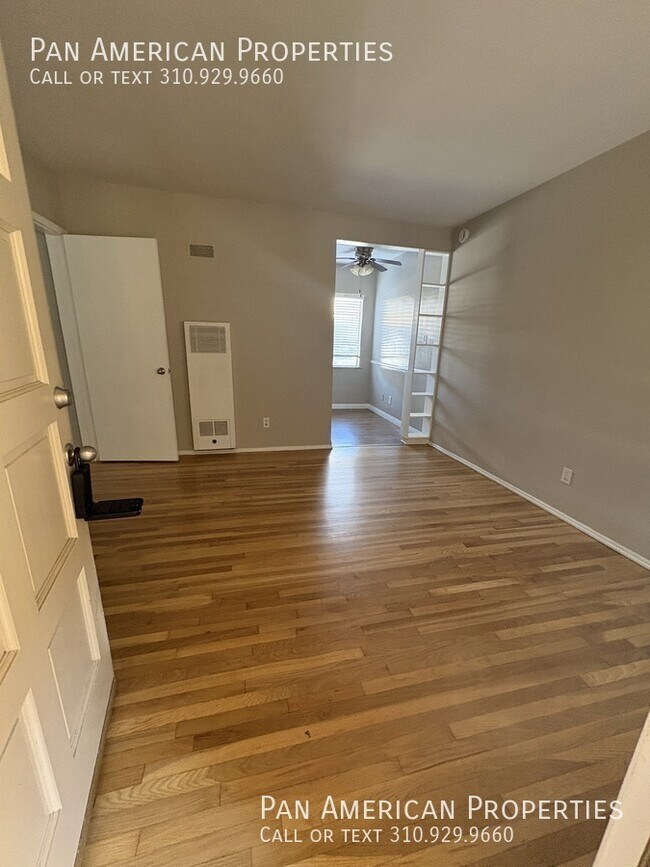 Building Photo - 335 S Los Robles Ave