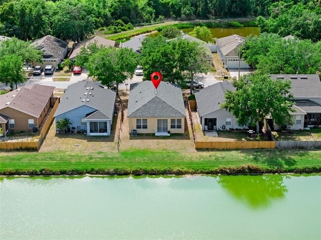 Building Photo - 8420 Deer Chase Dr