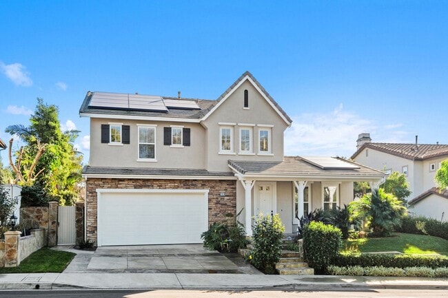 Building Photo - Stunning 5-Bedroom Pool Home in Talega – Luxury Living in San Clemente