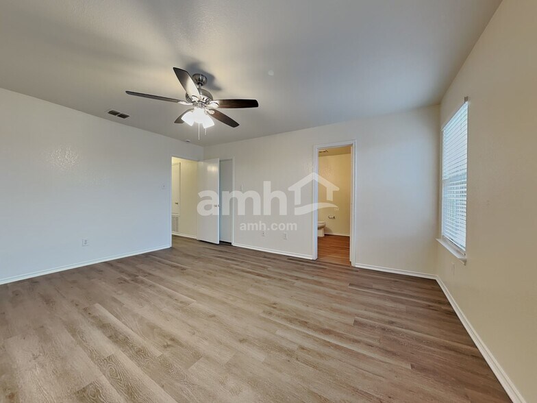 Building Photo - 1520 Wind Star Way