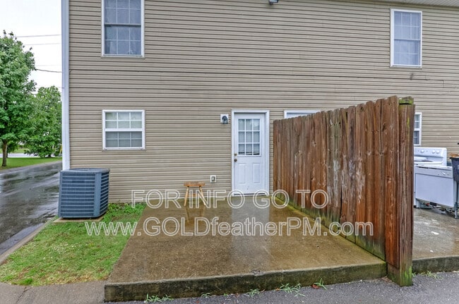 Building Photo - 1339 Benley St