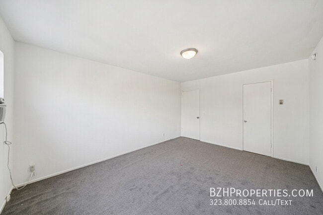 Building Photo - 105 S Orlando Ave