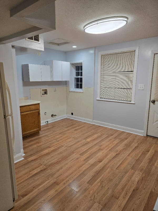 Building Photo - 1921 Shelby St