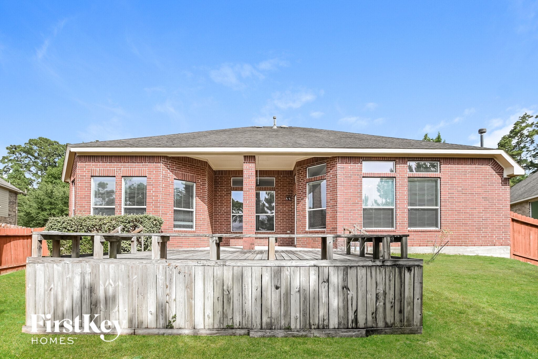 Building Photo - 1934 Graystone Hills Dr