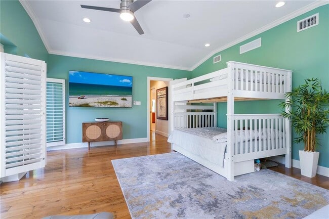 Building Photo - 606 Owl Way