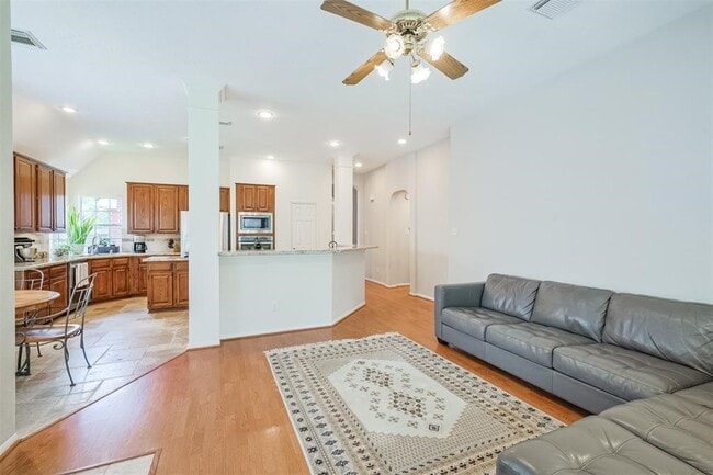 Building Photo - 17218 Hamilwood Dr