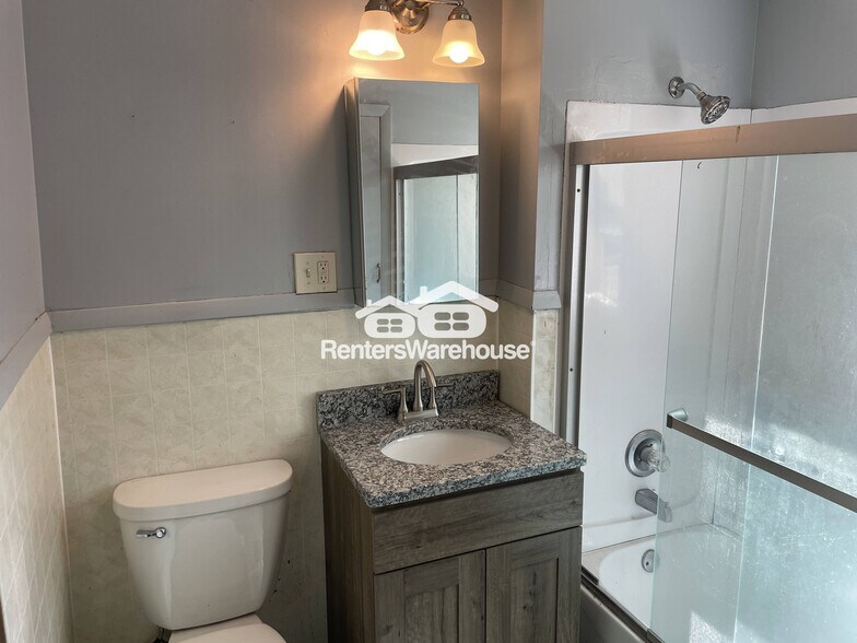 Building Photo - 1320 County Rd A