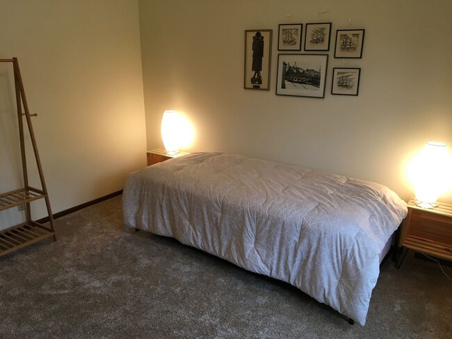 Building Photo - $1,375 per month: Maintenance Free Living ...