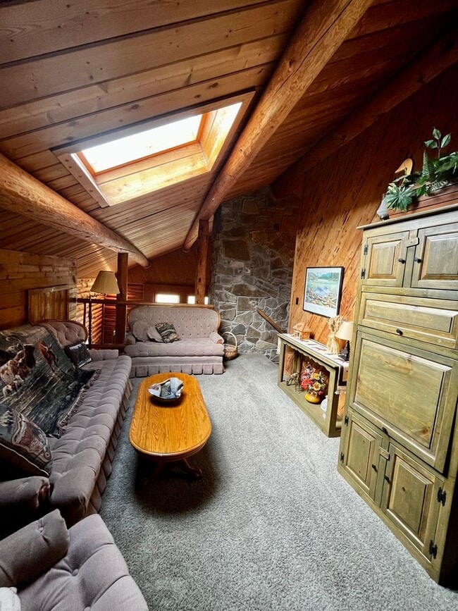 Building Photo - Fully Furnished Cabin Available - 10 Minut...